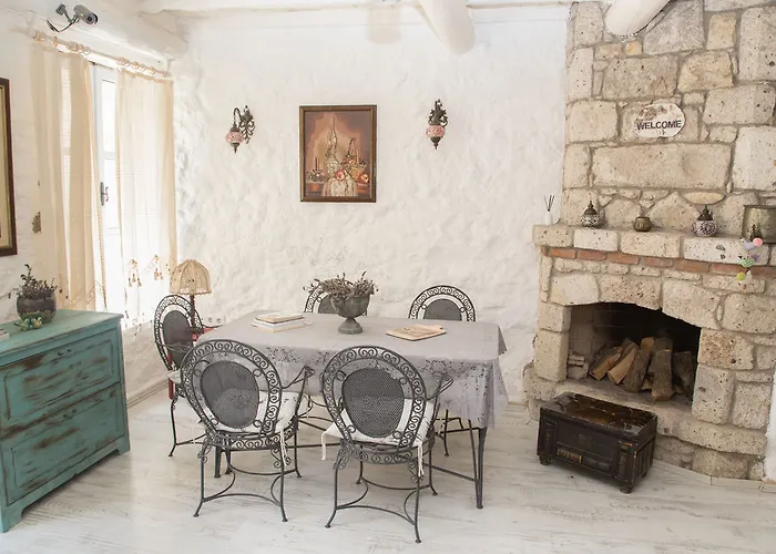 Mai S'ema Boutique Алачати